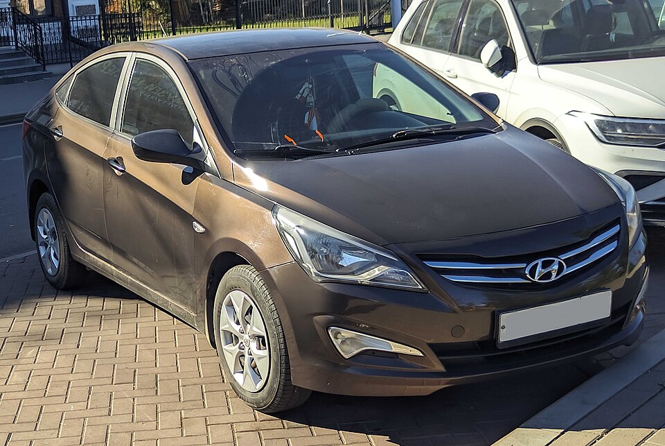 Фото модели Hyundai Solaris 2015–2016; цвет и комплектация могут отличаться, это не автомобиль компании